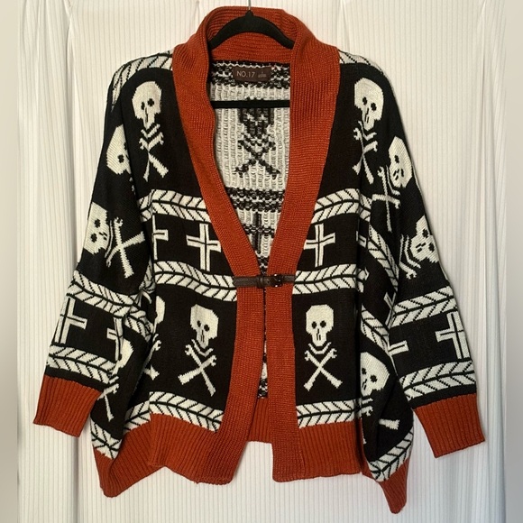 No. 17 Sweaters - No. 17 Cardigan Skull Pattern Forearm Sleeve Single Buckle Closure Boxy Oversize